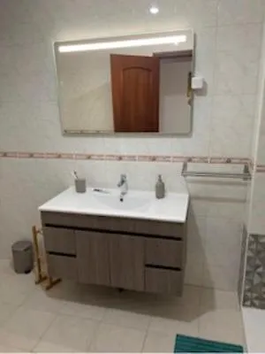 Δωμάτια σε οικογενειακή κατοικία Charming Private In An A2 Penha -