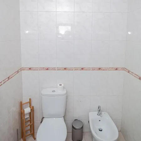 Charming Private In An A2 Penha - Homestay szállás