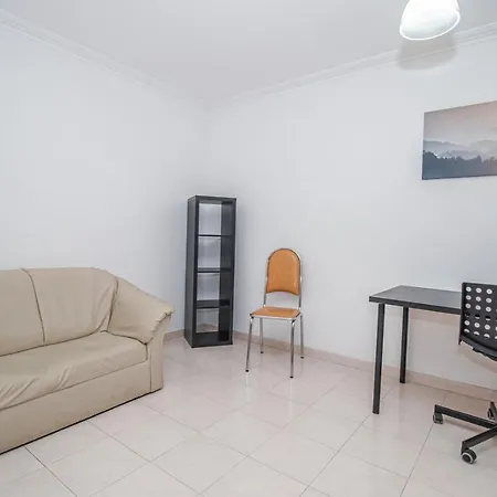 Charming Private In An A2 Penha - Δωμάτια σε οικογενειακή κατοικία *
